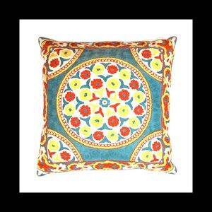SOFT SURROUNDINGS 30" x 30" Floor Cushion Throw Pillow SUZANI CREWEL EMBROIDERED